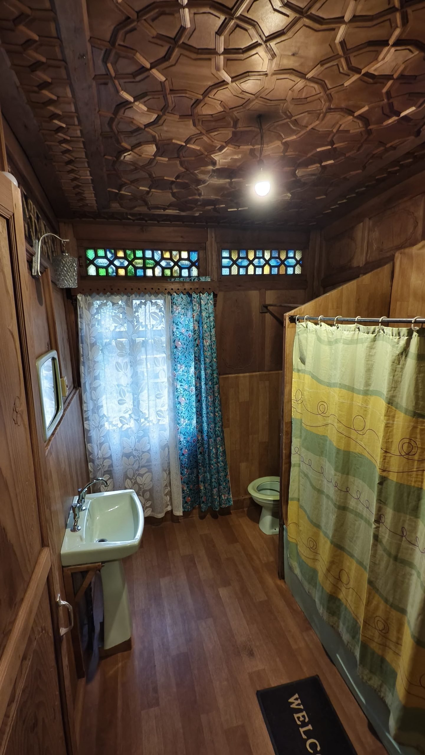 Houseboat Hilton Kashmir